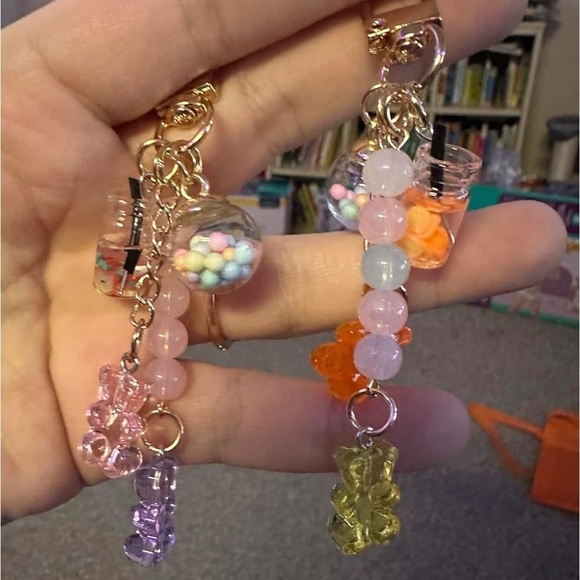 Kawaii cute Gummy bear boba tea and bubble gum keychain bag charm w/ gold clips - Picture 2 of 2